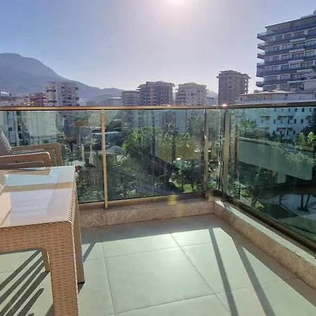 Konak Tower Seaside Mahmutlar Apartment *