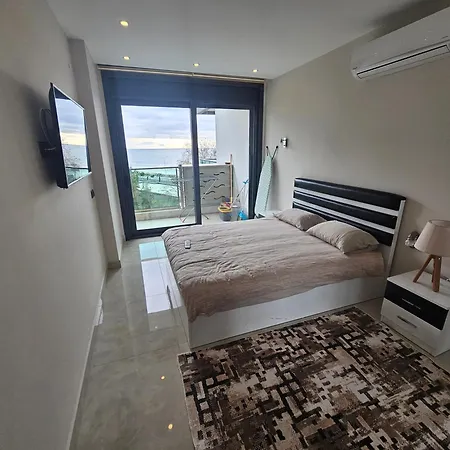 아파트 Tower Seaside Mahmutlar 알란야